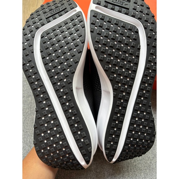 Nike Interact Run Mens Black White Running Shoes FD2291-001 Size 13 main image 10